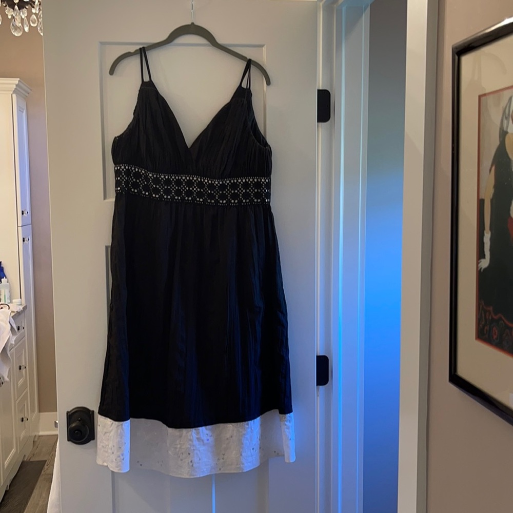 OC Oleg Cassini black and white cocktail dress